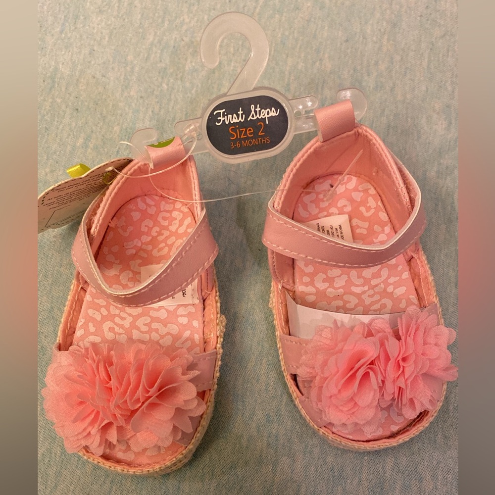New with tags baby shoes